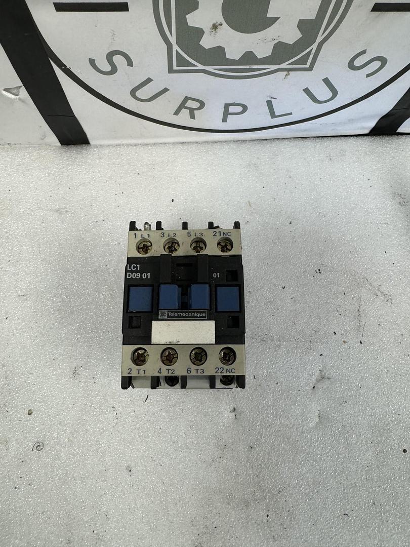 Telemecanique LC2D0901 Reversing Contactor , 120V coil GHA-138-C3
