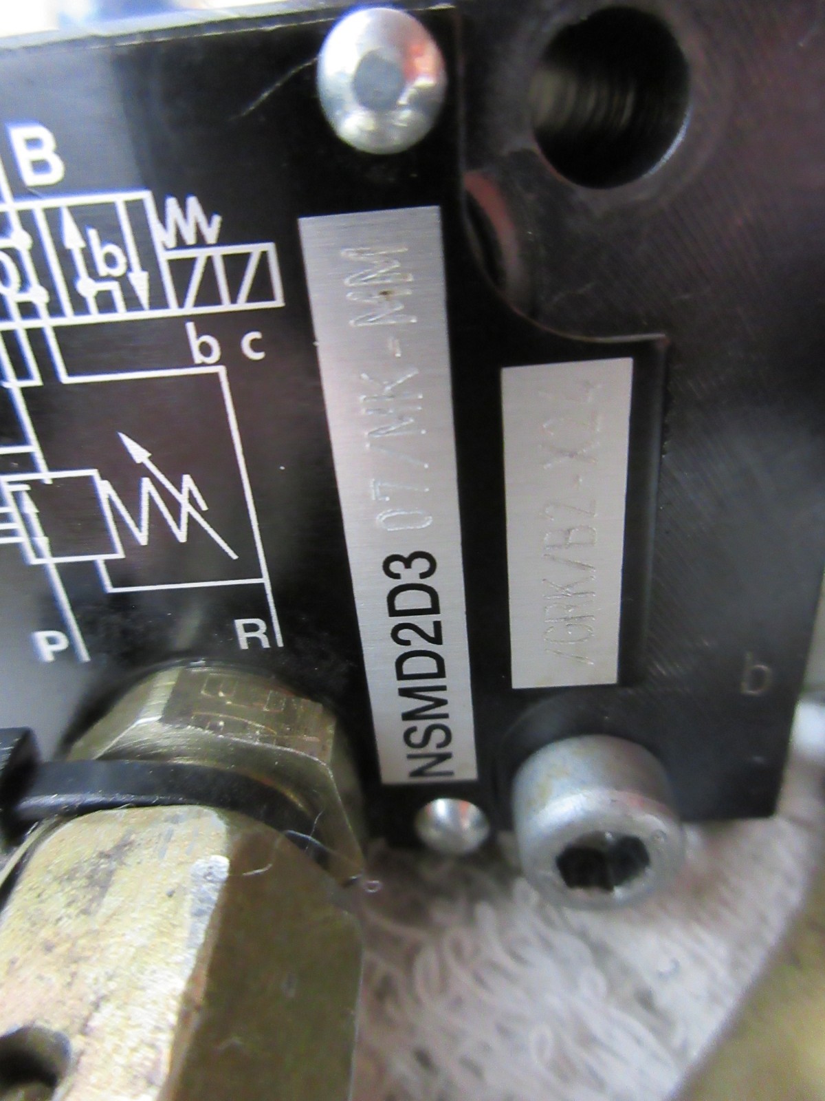 GILDEMEISTER TWIN 32 HAWE 3700 036178 04 NSMD2D307/MK-MM/GRK/B2-X24 VALVE