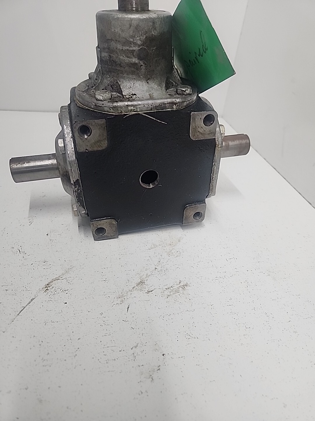 VON RUDEN 90002 GEAR REDUCER TEE * USED * 40-146 E/G, 1: 1, SP