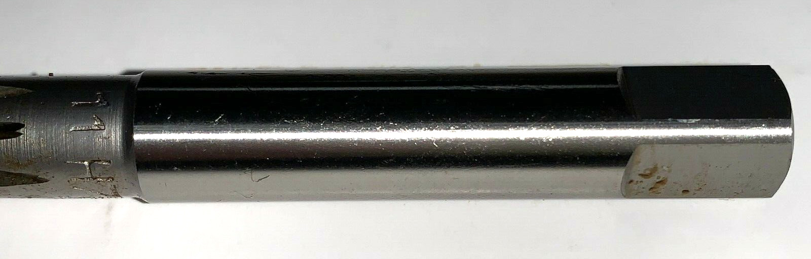 FENES REAMER 0641-415-210-110 DIN206-B 11H7 8 BLADE 11MM CUT 71MM LOC 142MM OAL