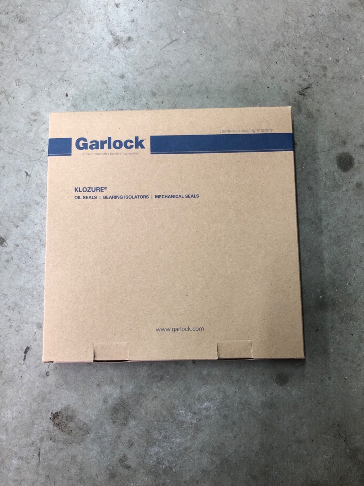 Garlock KLOZURE Oil Seal 25872-1377