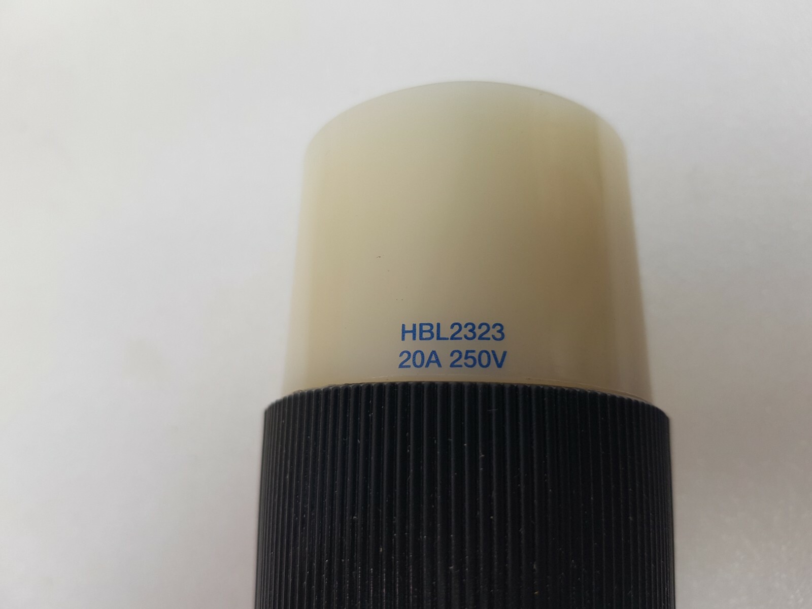 2pcs Hubbell 2P 3W 30A Twist-Lock HBL2323