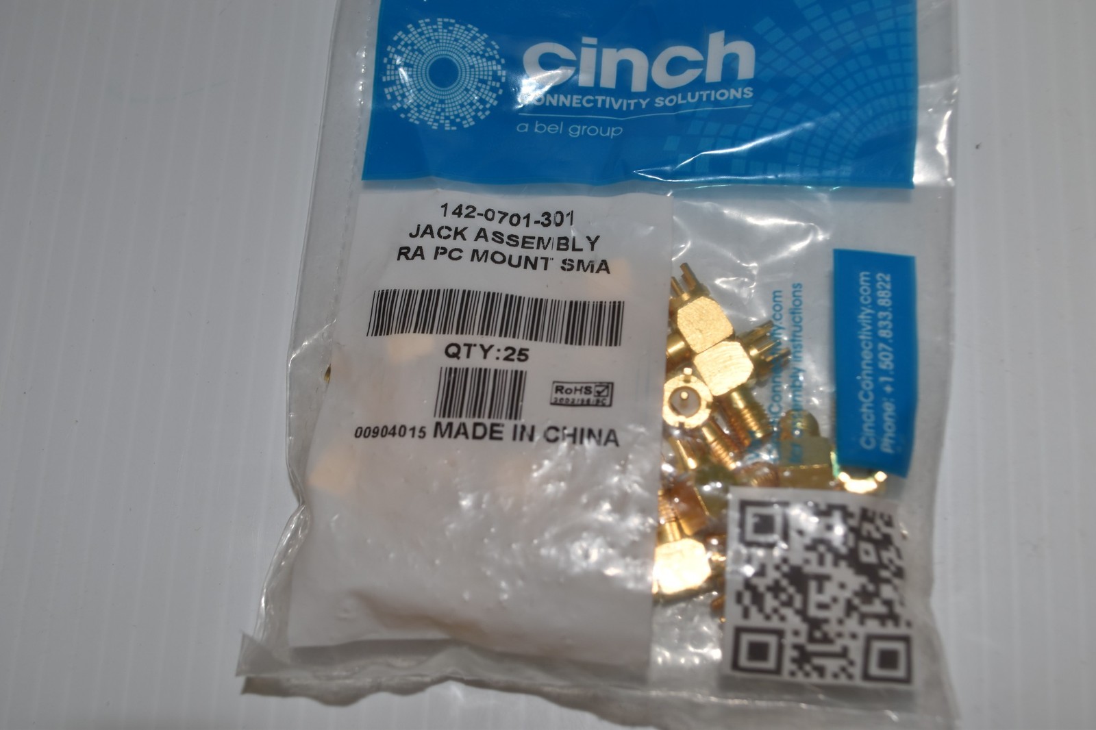 CINCH 142-0701-301 JACK ASSEMBLY RA PC MOUNT SMA QTY 25 – NEW (LAT74)