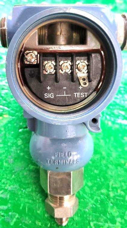 6️⃣ROSEMOUNT 2088G3A22AIM5 GAUGE PSI TRANSMITTER PESSCO OFFERING 1 W051426-3 🗽