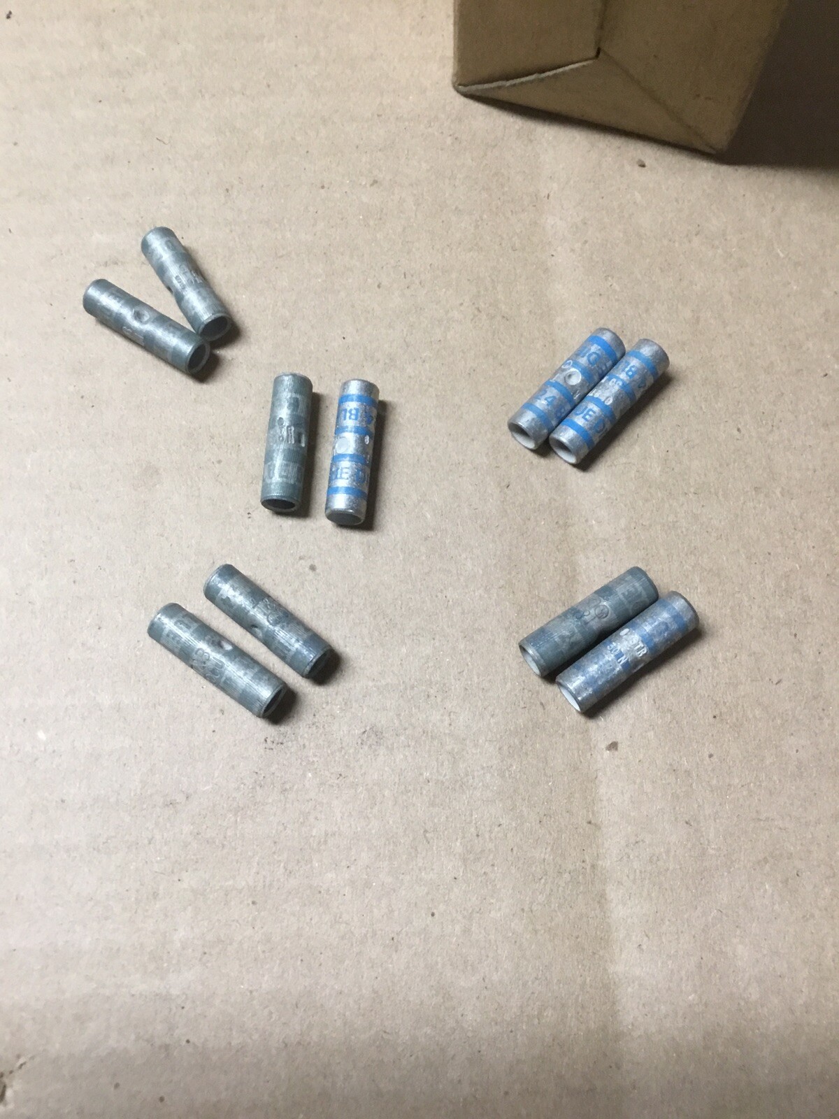 THOMAS & BETTS CONNECTOR Short Barrel,Blue,6AWG 54505 #6 Str 24 Die SP (10 pcs)