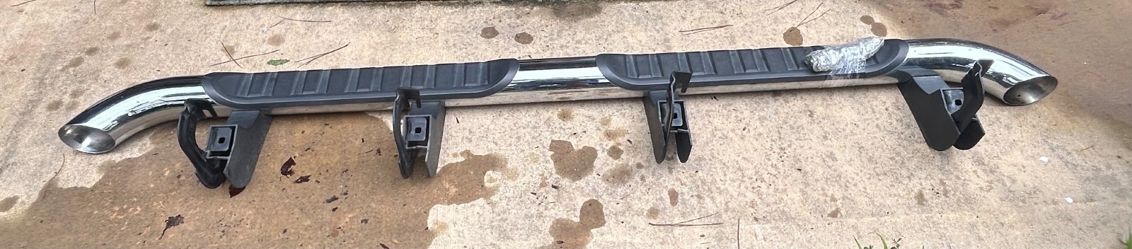 SILVERADO/GMC SIERRA 2014-18; 4″ Chrome Assist Steps Crew Cab 1500,2500,3500
