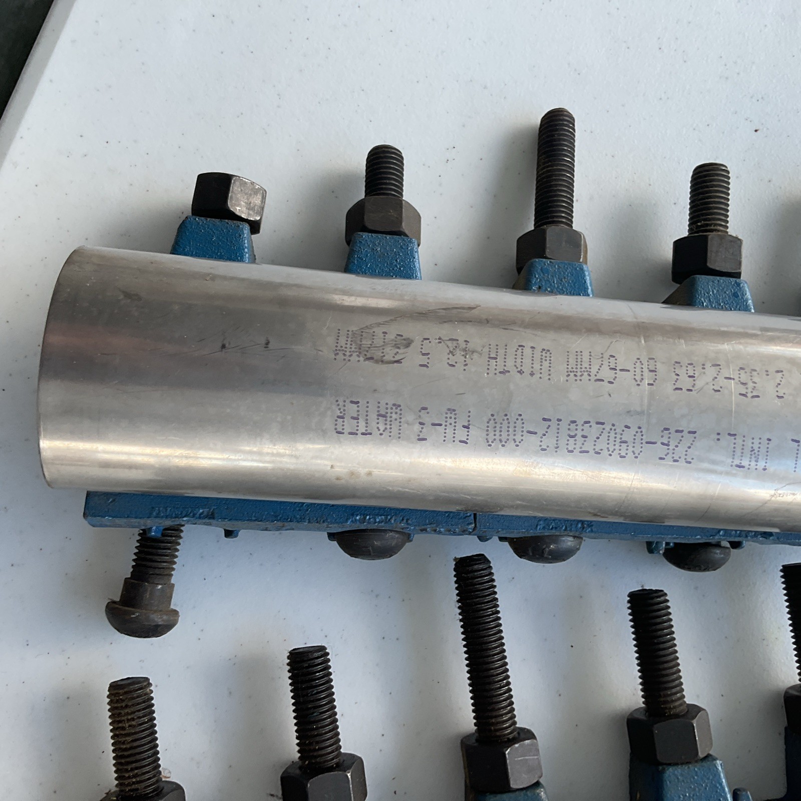 PAIR 226 ROCKWELL 226-09023812-000 FULL CIRCLE CLAMP 12-1/2″ 60-67mm