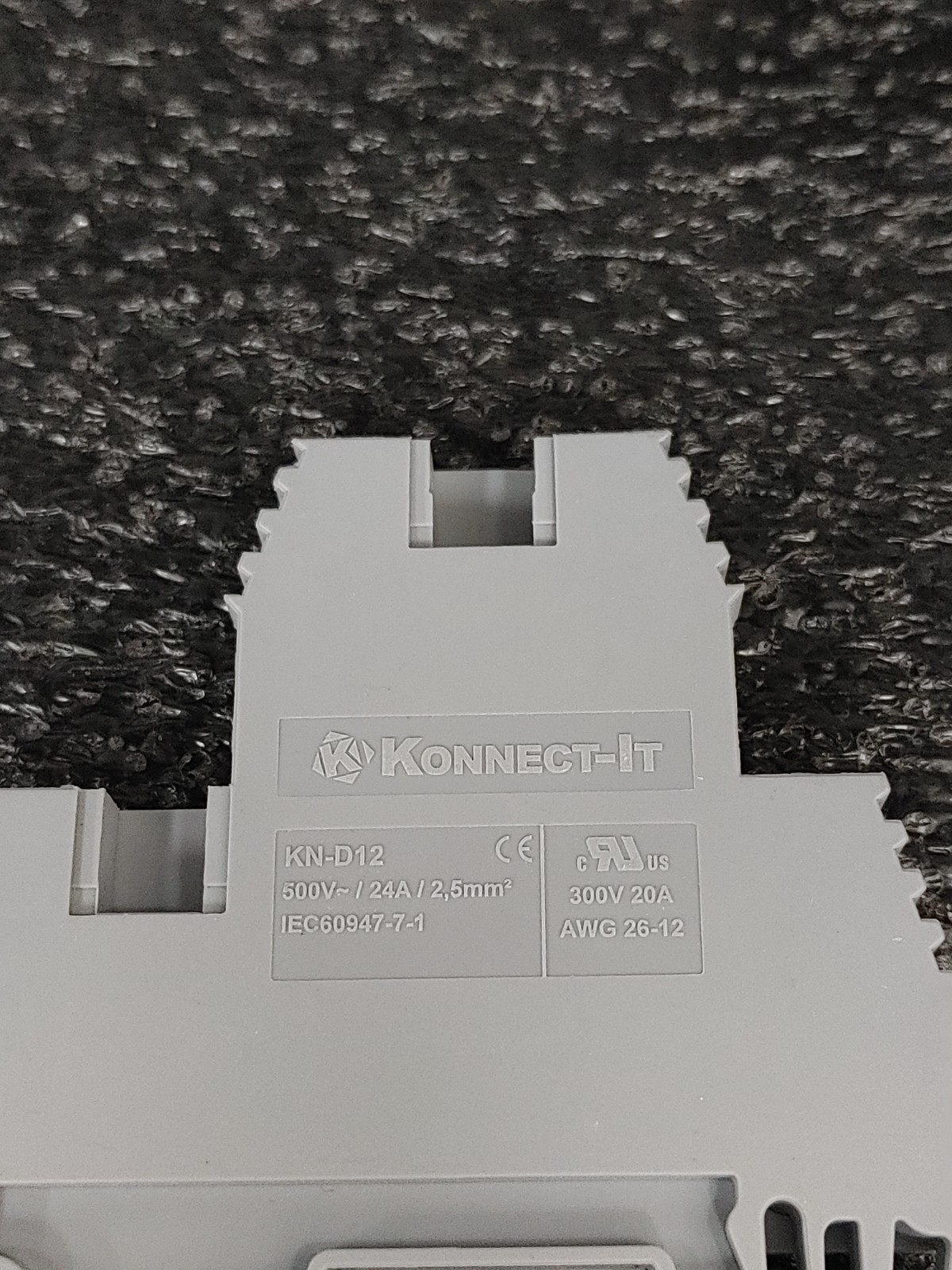 Lot of 15 KONNECT IT KN-D12 Grey 300V 20A DIN Rail Terminal Block