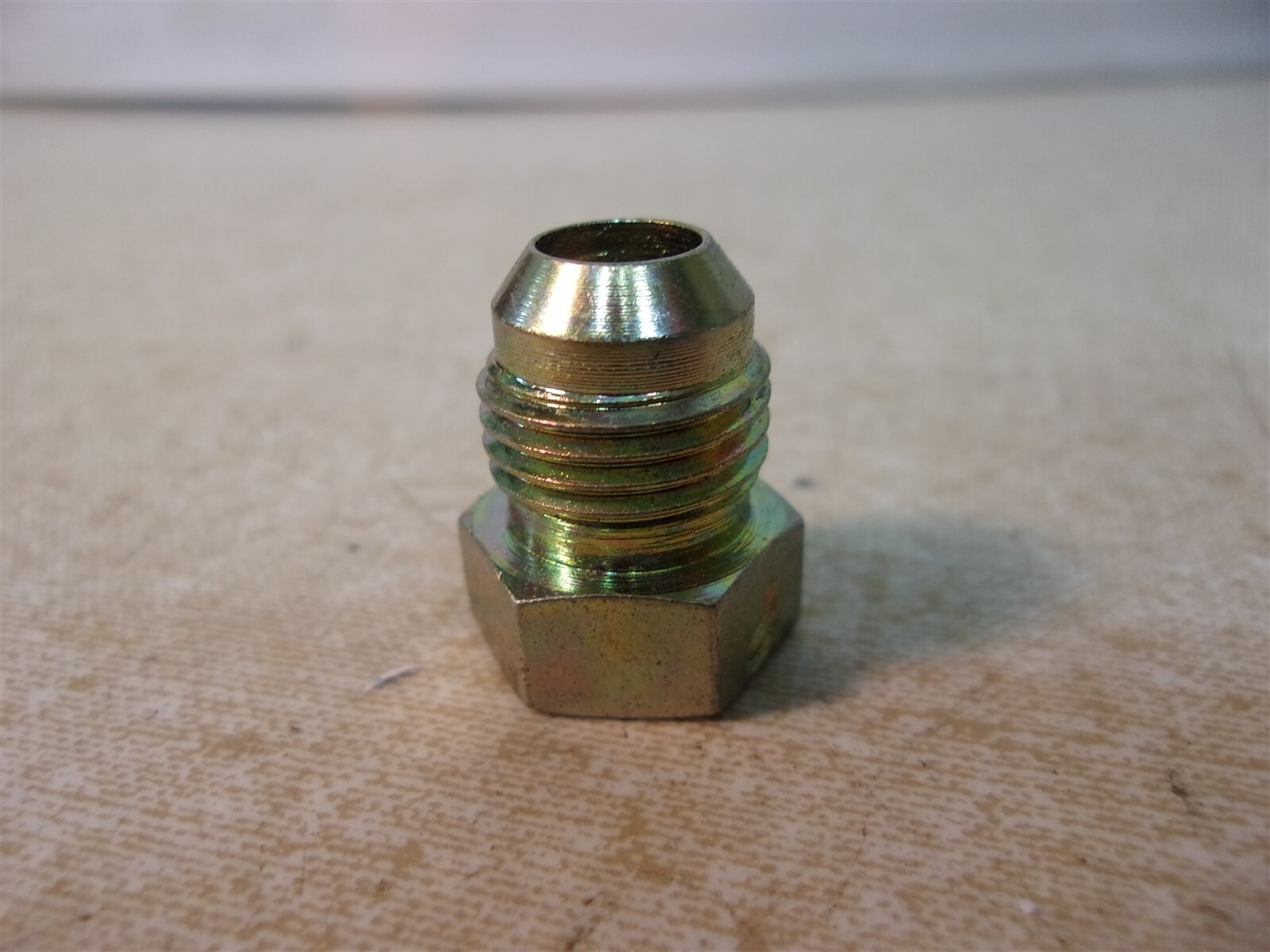 NEW SMA-6 9/16″ Plug Lot of 44 *FREE SHIPPING*