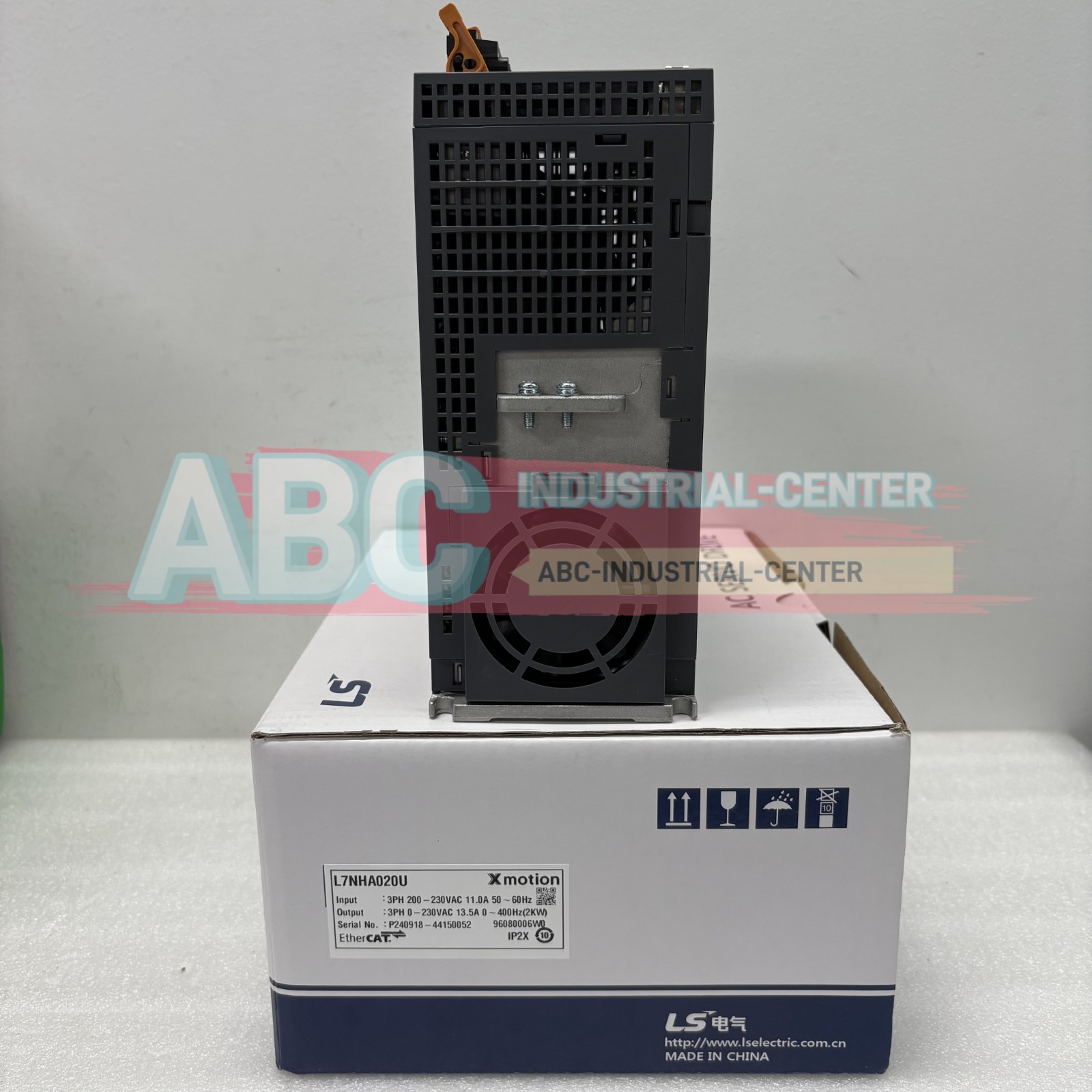 1PCS New LS L7NHA020U servo driver#