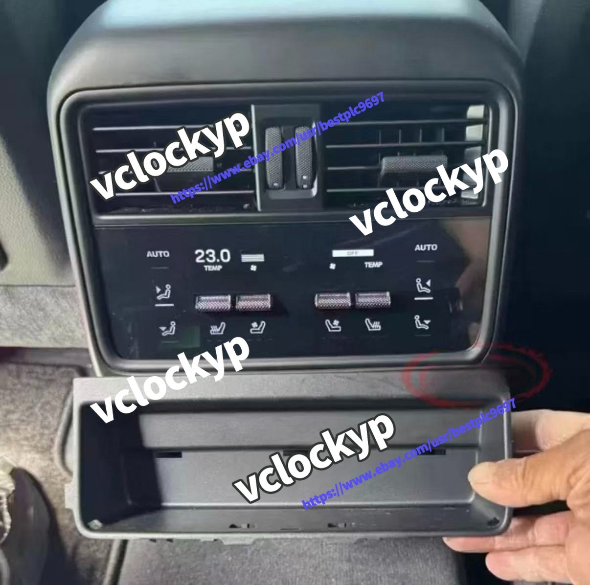 The rear seats of the 24 Porsche Cayenne models modified with LCD panels