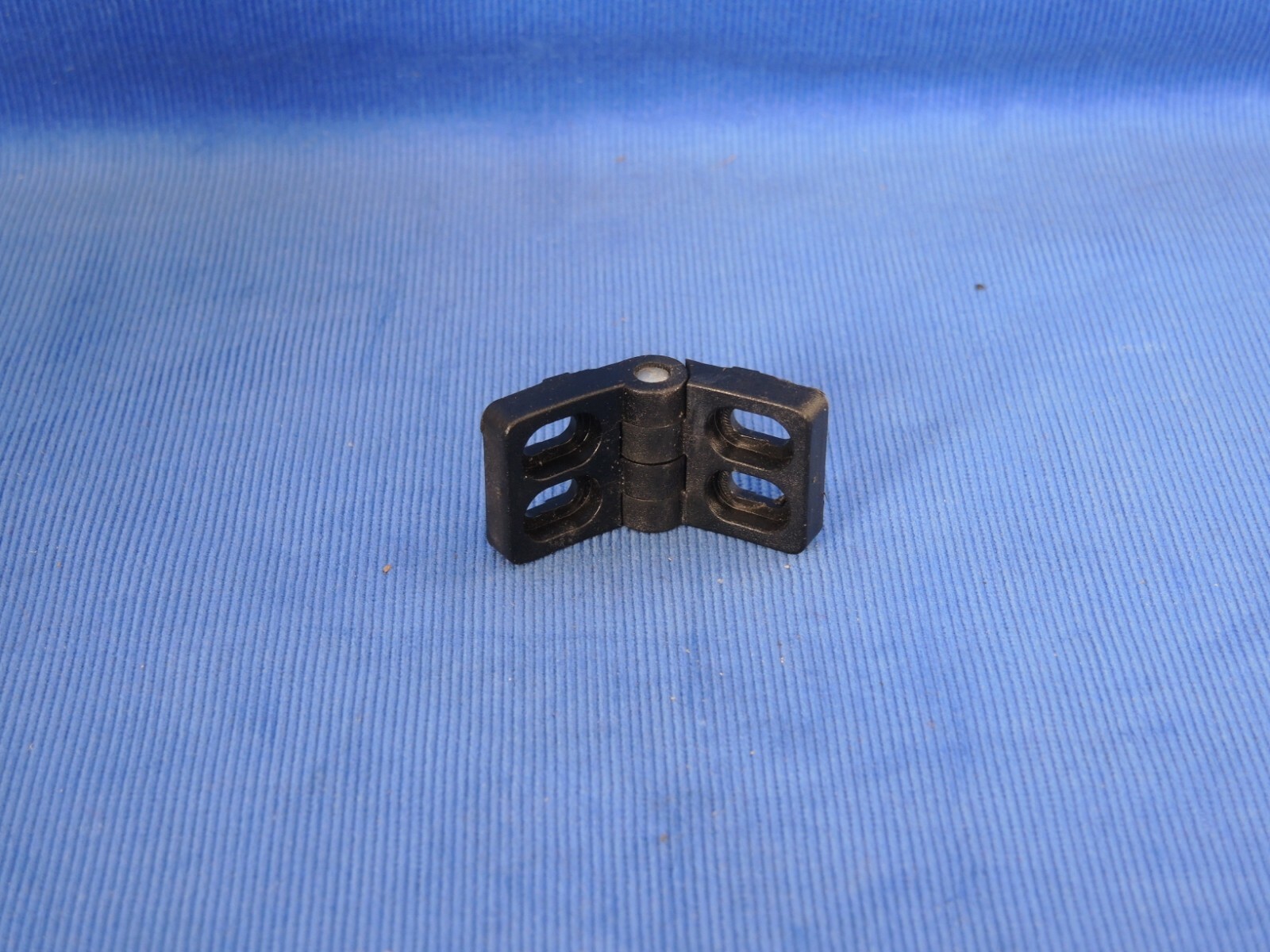 Polyamid Cabinet hinges 1.125″ x 2.25 “