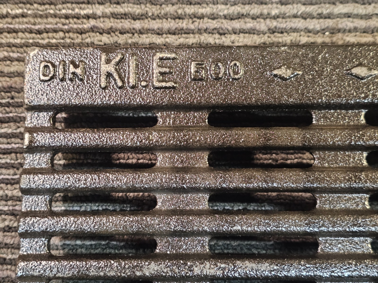 ACO 05904 18-in. x 10-in. Replacement Longitudinal Ductile Iron Grate, Black