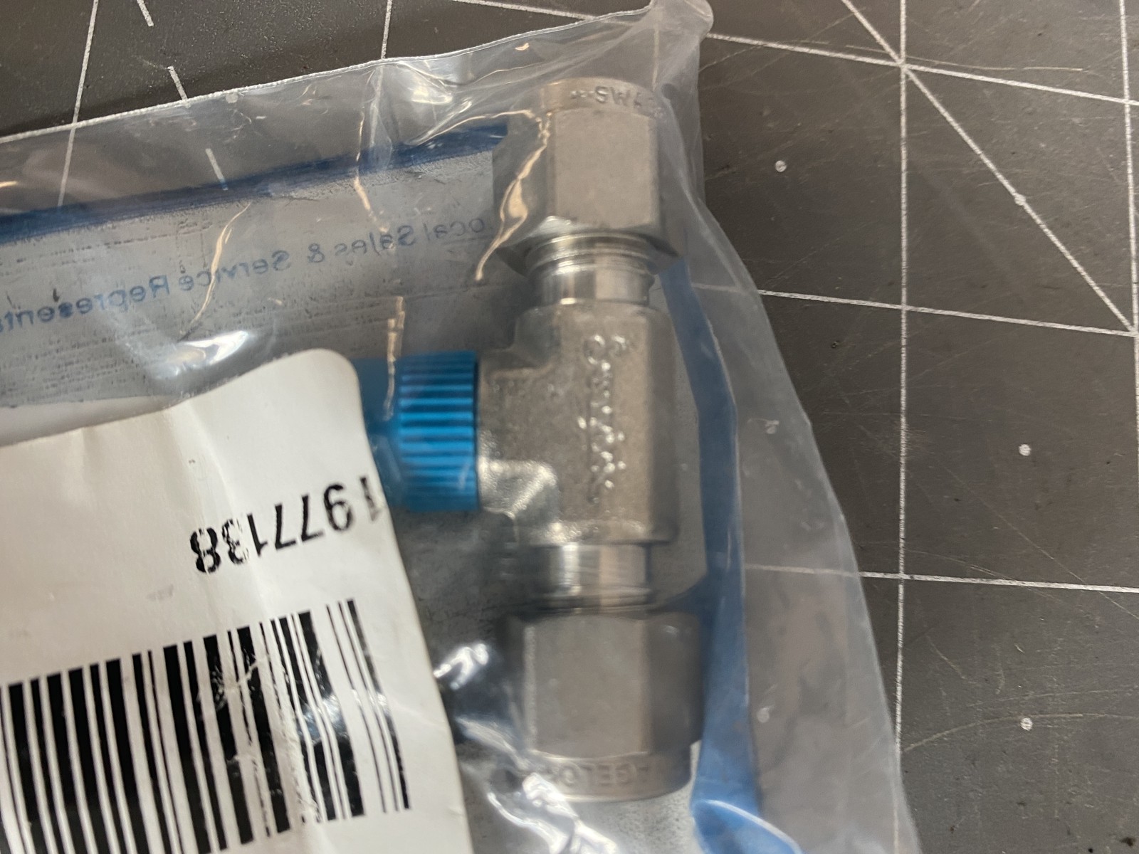 Swagelok Fit Branch Tee 1/4SWG x 1/8M NPT PN: SS-400-3TTM