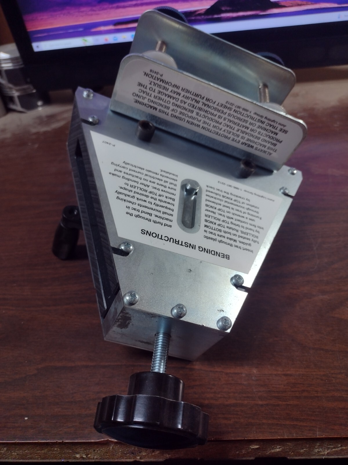 JUNO JLG-B100 PORTABLE TRAC BENDER for FLEX 12 & MonoLine TRACK LIGHTING NEW