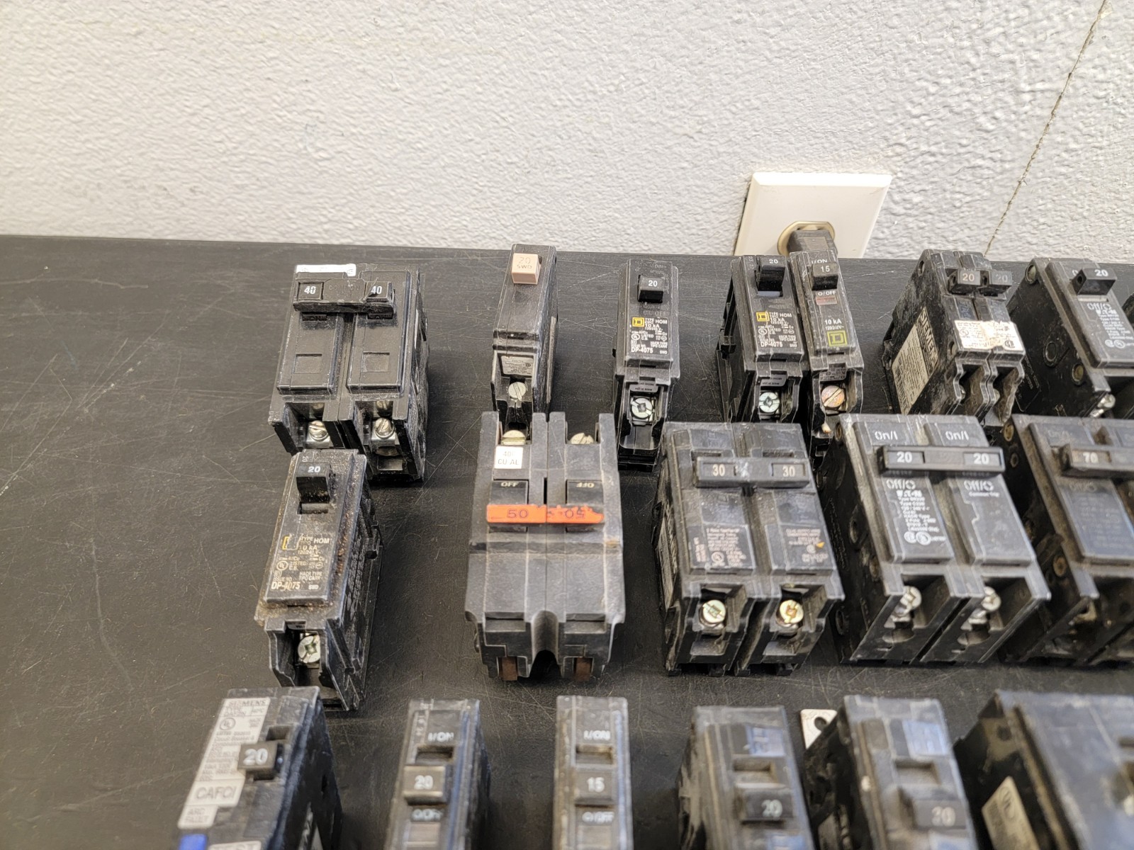 Lot of 32 Circuit Breakers Various Amps See Photos