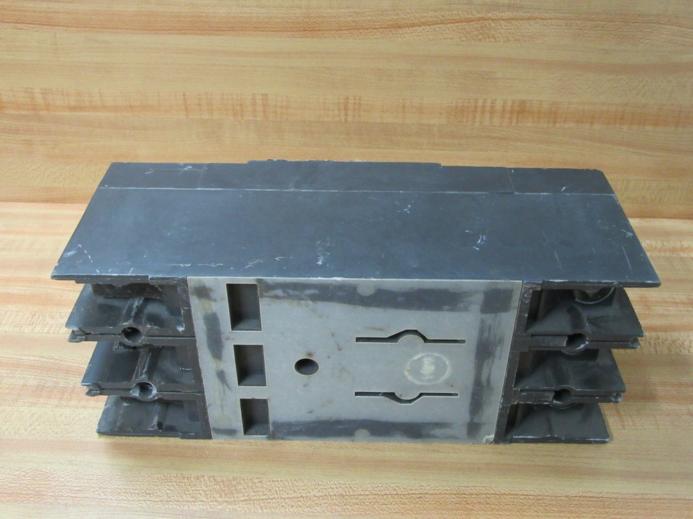 General Electric TFK224F000 225A Circuit Breaker