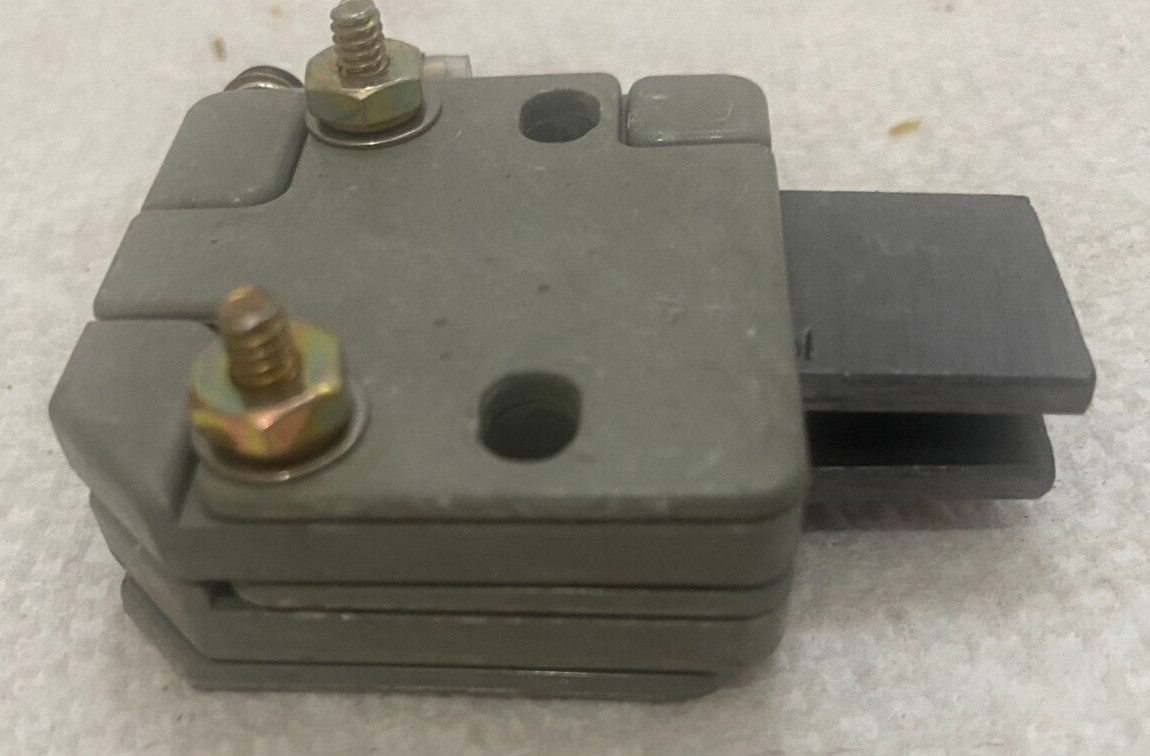 Goodrich Corp. 3E2090-1 Brush assembly