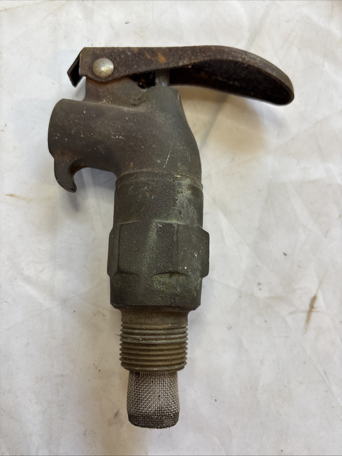 Just Right MFG. Co, 8-902 Faucet Brass Oil Handle Pump Threaded Screen 1.5 lbs.