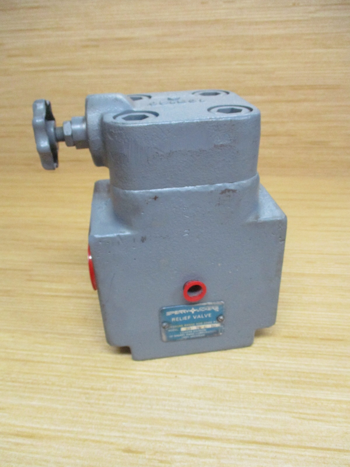 Sperry Vickers CF-16-C-10 Relief Valve CF16C10