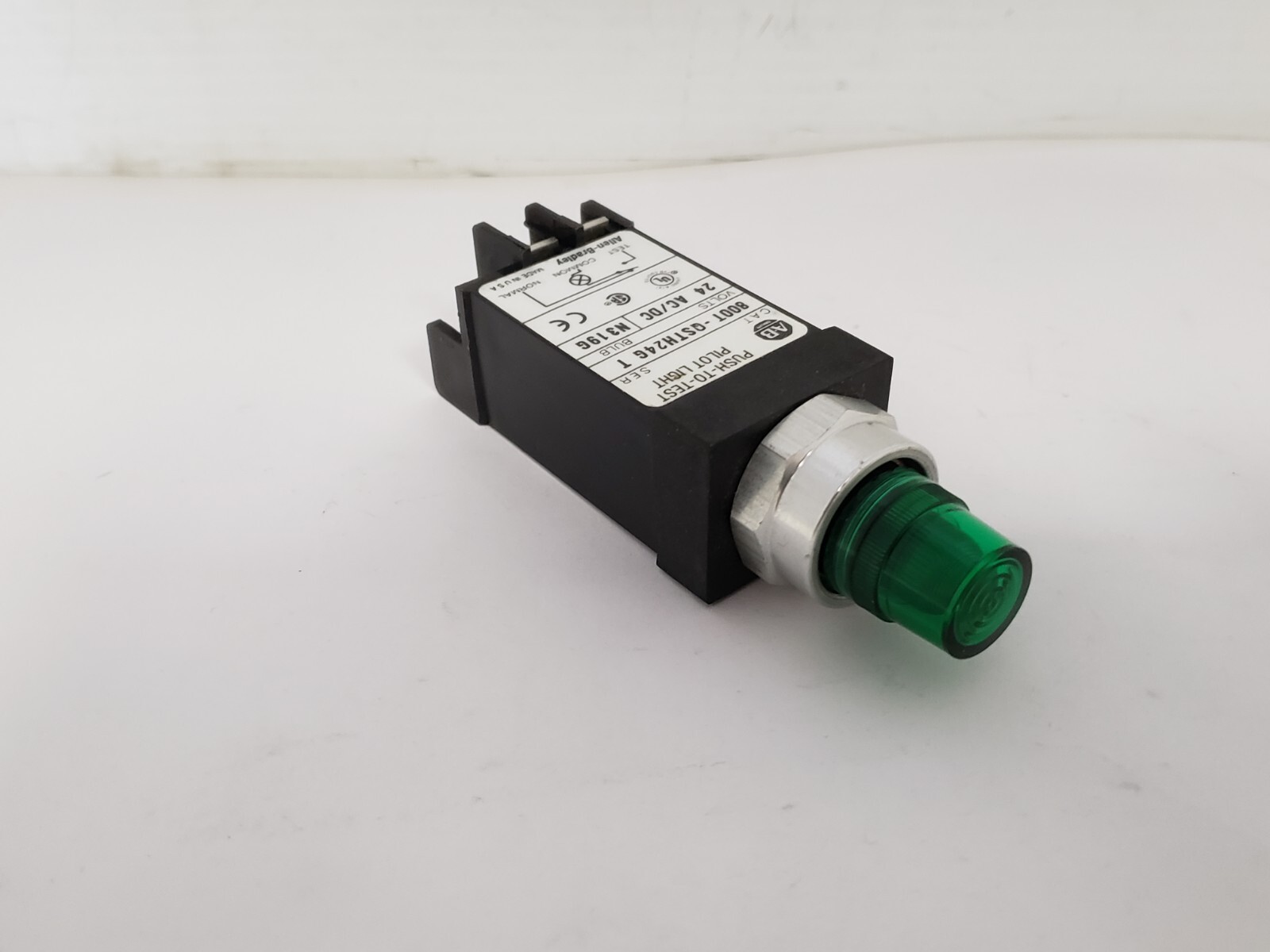 ALLEN BRADLEY 800T-QSTH24G PILOT LIGHT PUSH TO TEST GREEN CAP W/LED SERIES T NIB