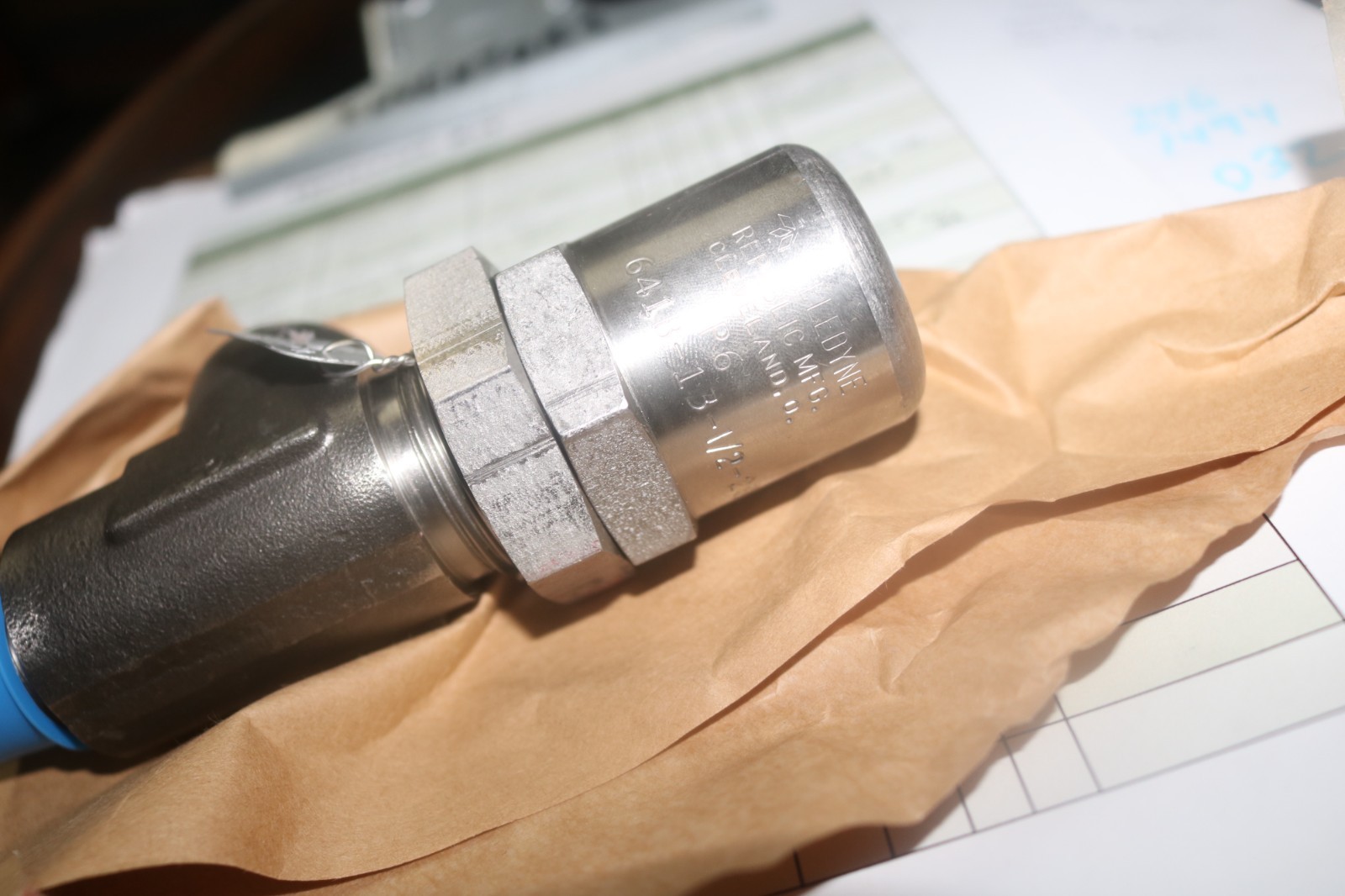 NOS Parker Teledyne Repub. hydraulic pressure relief valve 641B-13-1/2-28
