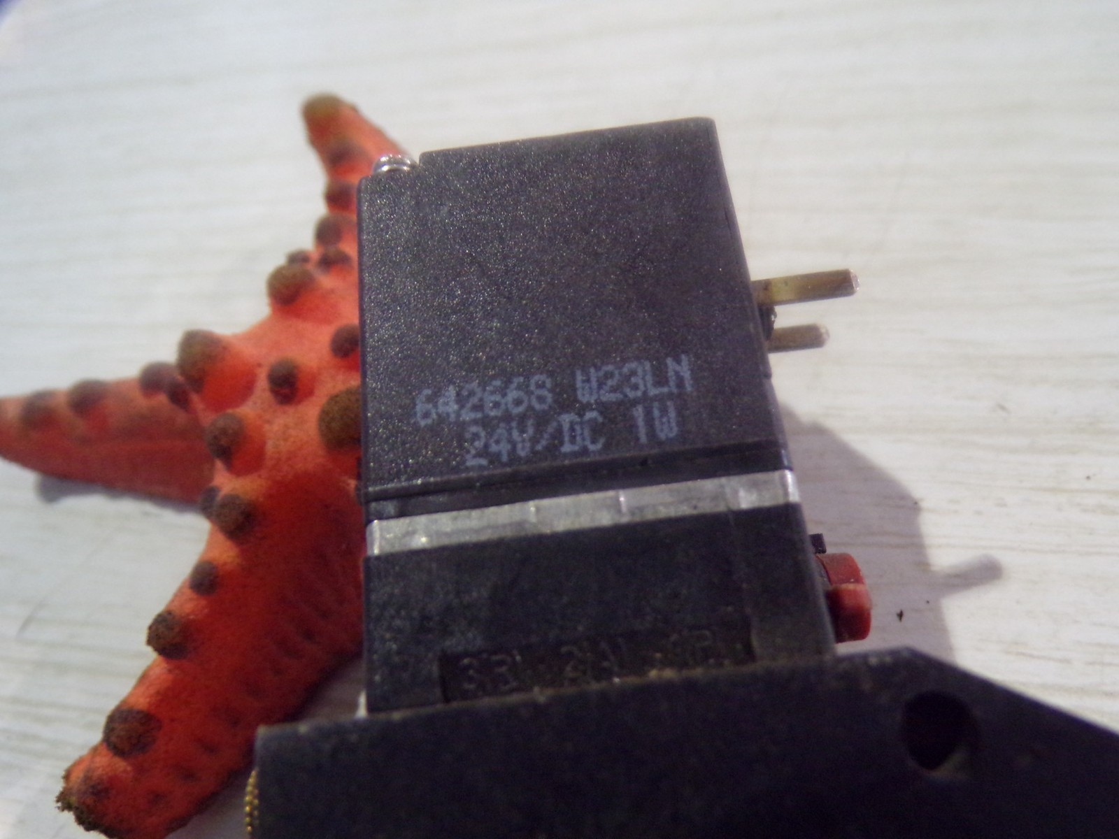 Sick 7027751 Electronic Valve 24V 0-65psi 6106 00199137 W23LN *FREE SHIPPING*