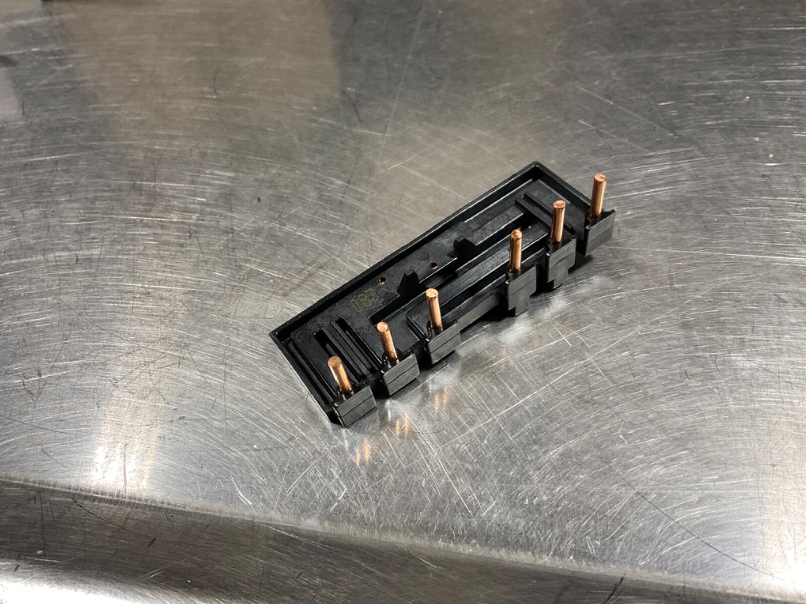 Eaton Klockner Moeller M32XP2-DILM32XP2 6 pt parallel bus connector XTCEXPBC NEW