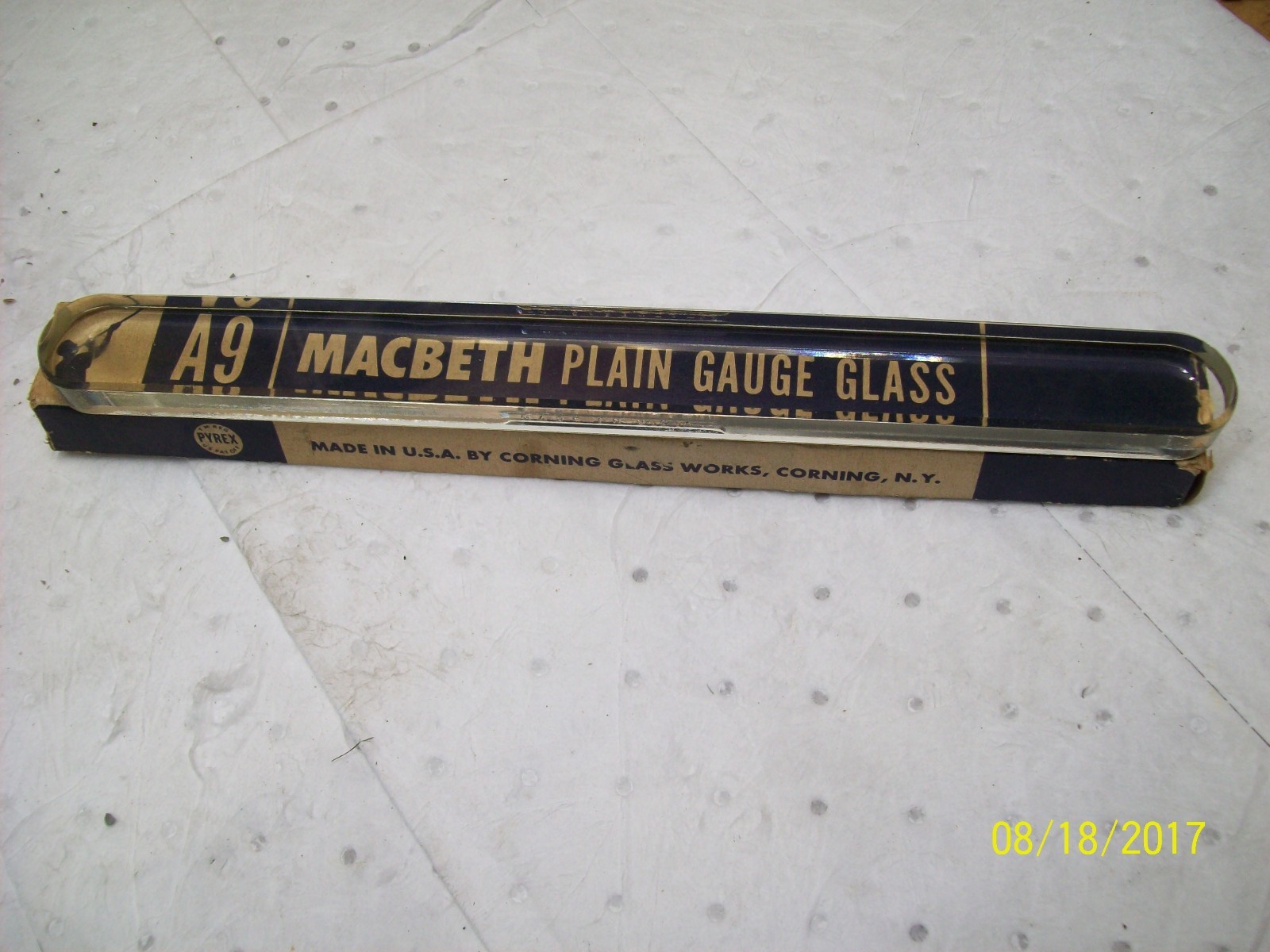 MACBETH A9 PLAIN GLASS GAUGE CORNING PYREX