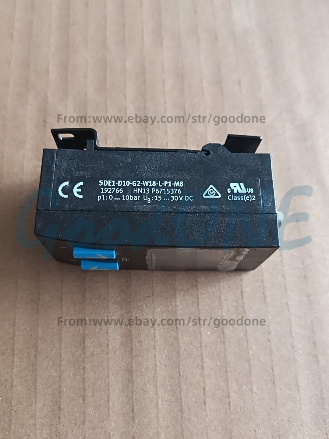 1PC NEW FESTO SDE1-D10-G2-W18-L-P1-M8 Pressure Sensor