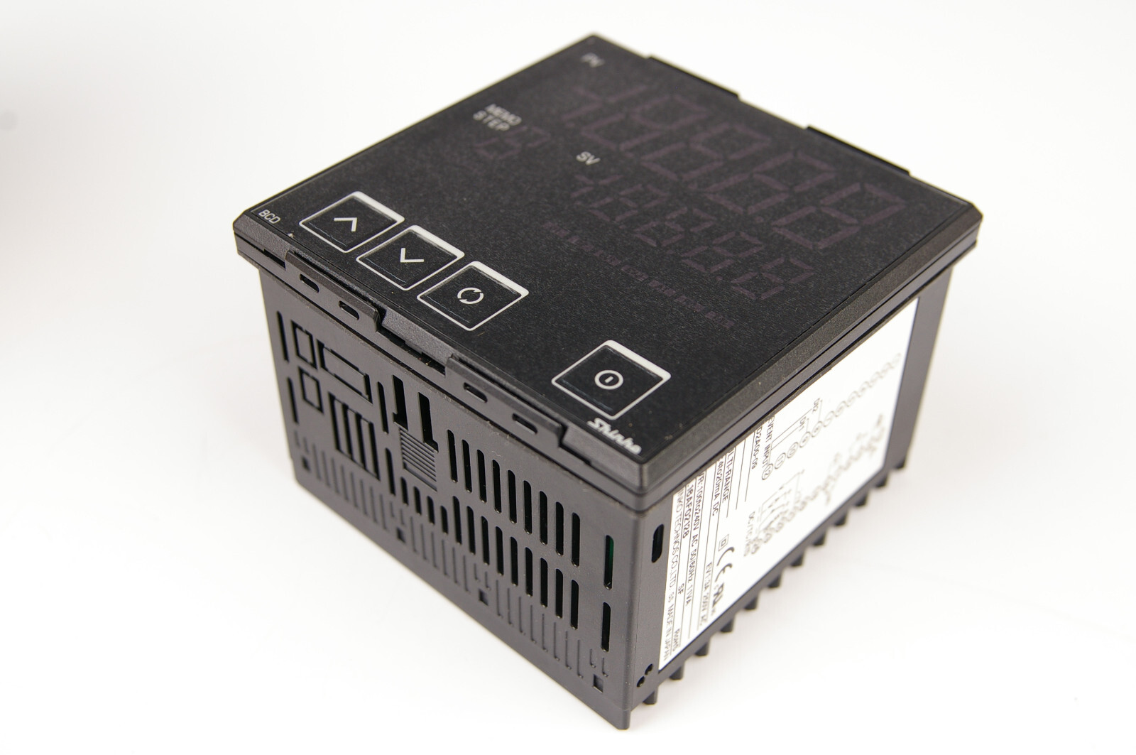 Shinko BCD2A00-09 Temperature Controller