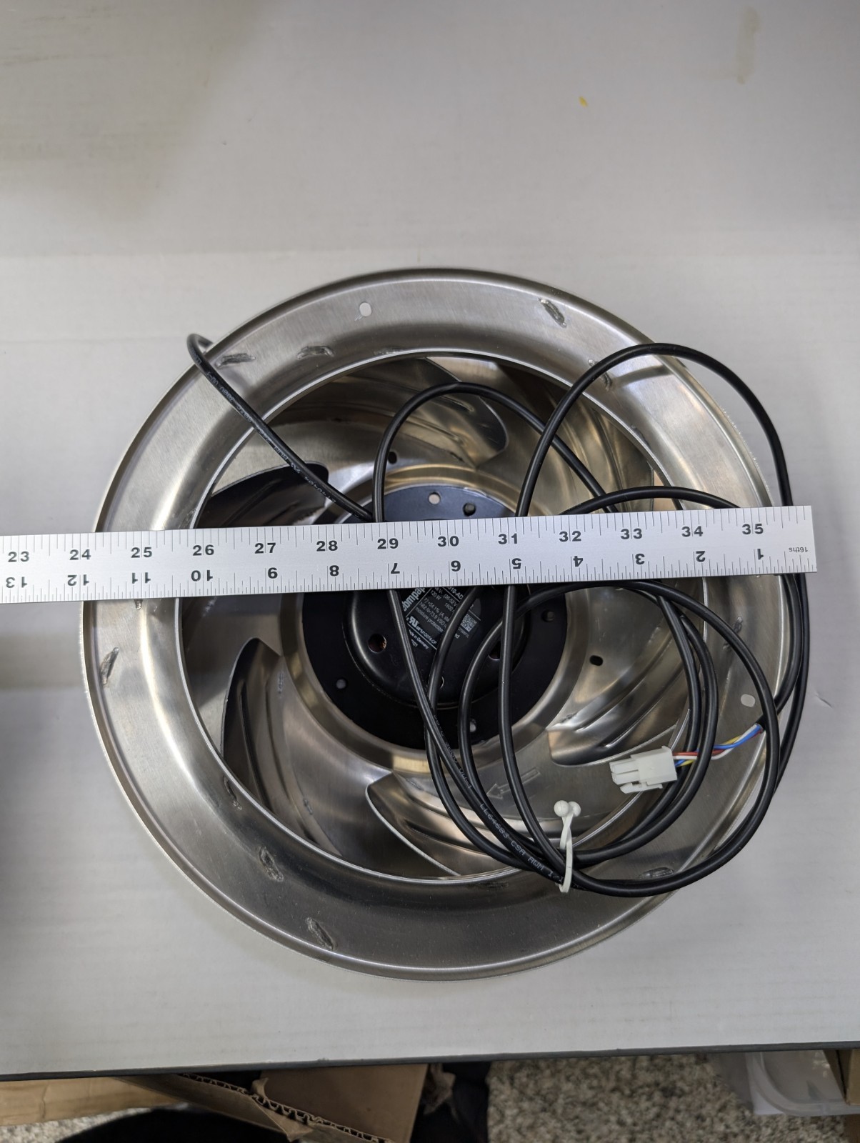 ebm-papst R1G310-AD17-12 EC Centrifugal Motorized Impeller 48VDC 120W 1800RPM