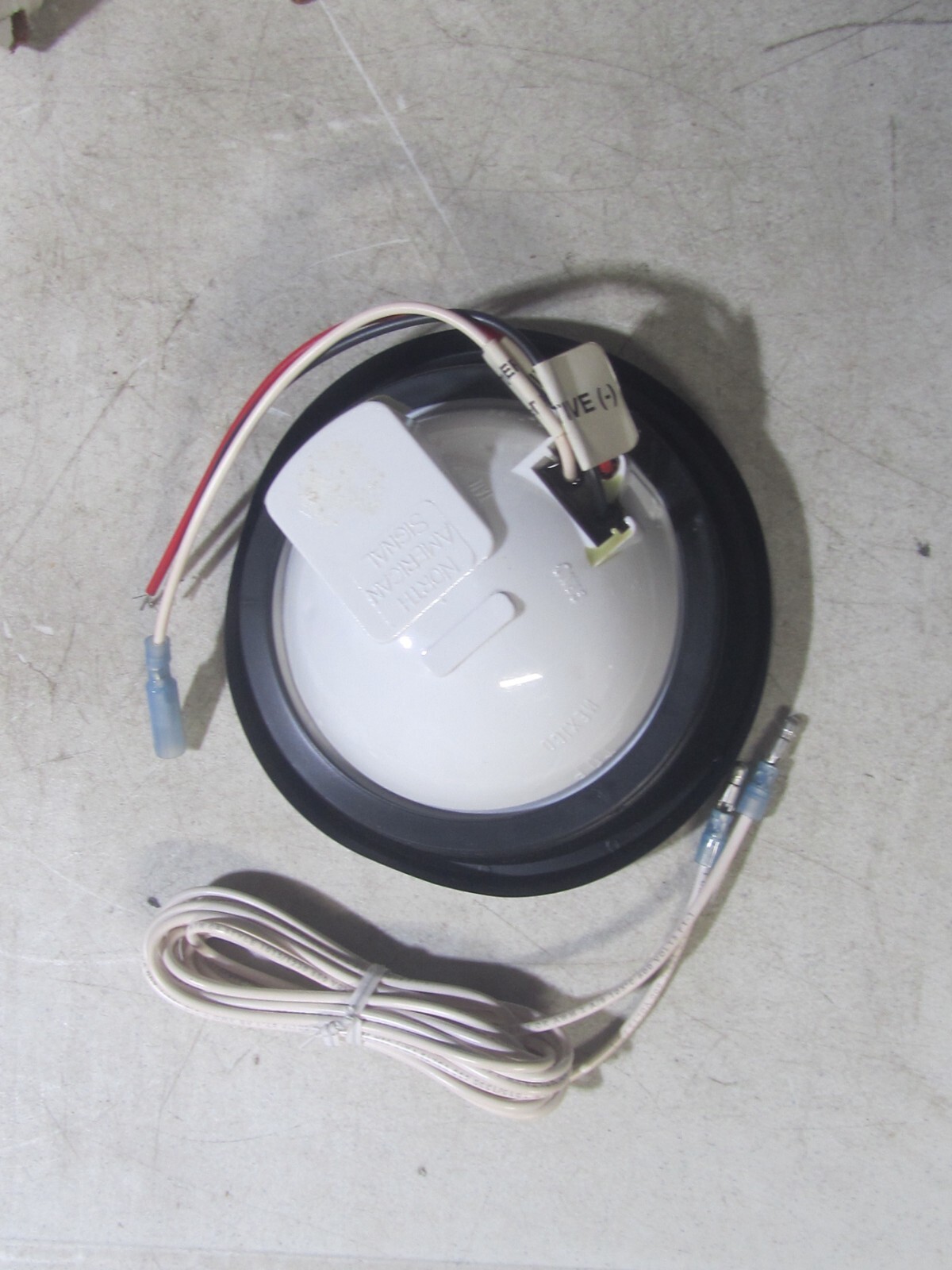 NEW North American Signal LEDQR-A 4″ ROUND LED STROBE
