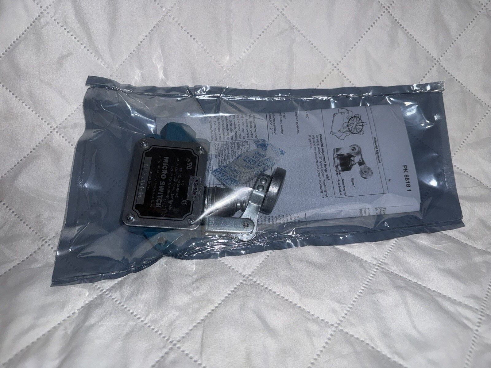 Honeywell Limit Switch BAF1-2RN4-RH 0.5A 250 AC/DC Palm Button N.O./N.C.