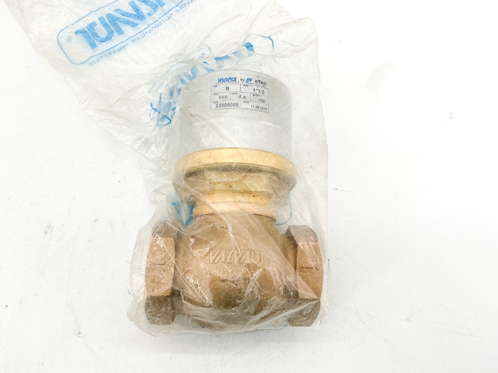 New Valvaut Z200500E Pneumatic Shutter Globe Valve 1-1/2″ ART.B Vers.d.a NBR