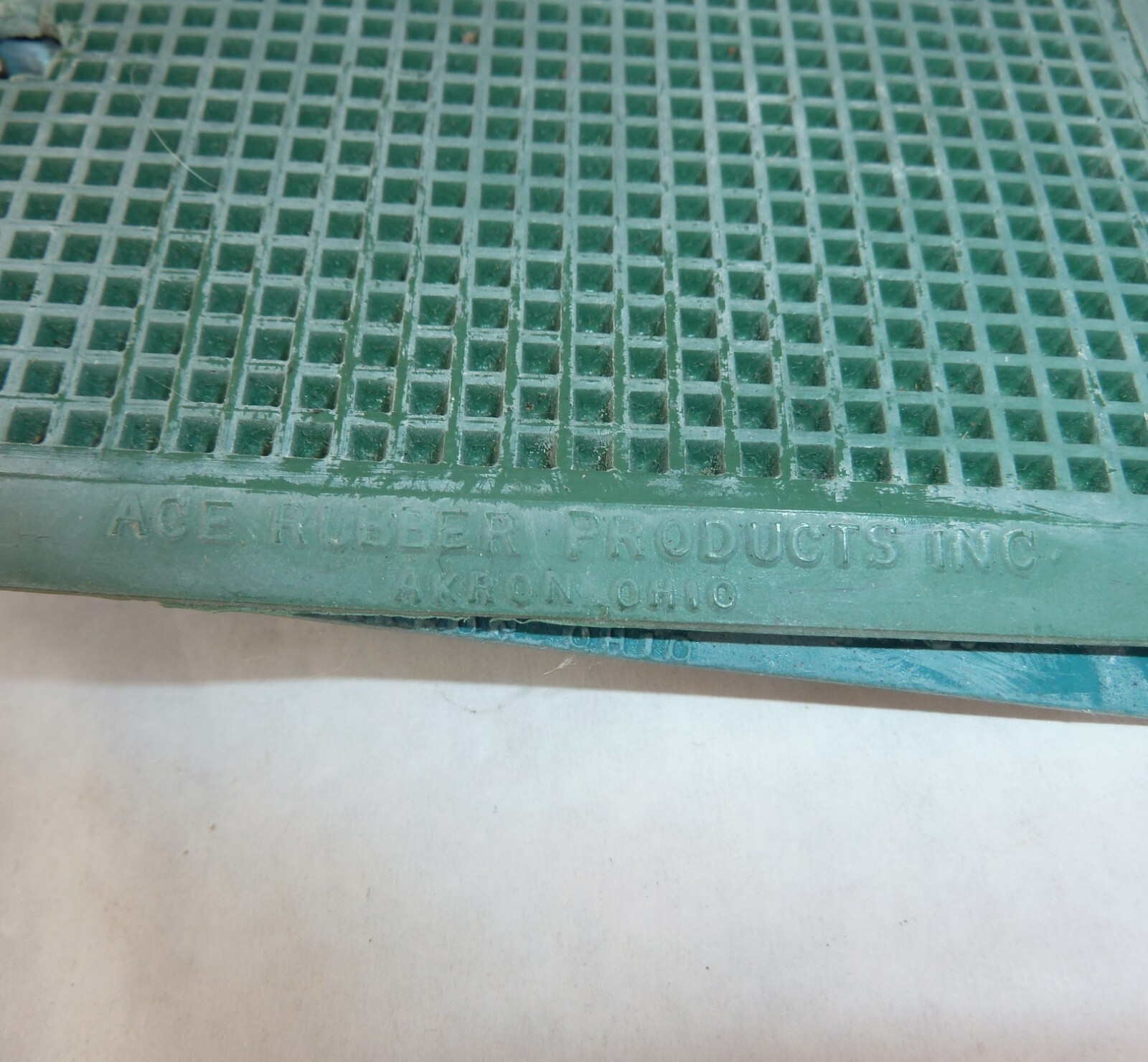 Vintage Ace Rubber Products Salesman Sample Floor Mat Swatches1950s 3″x 4.25″