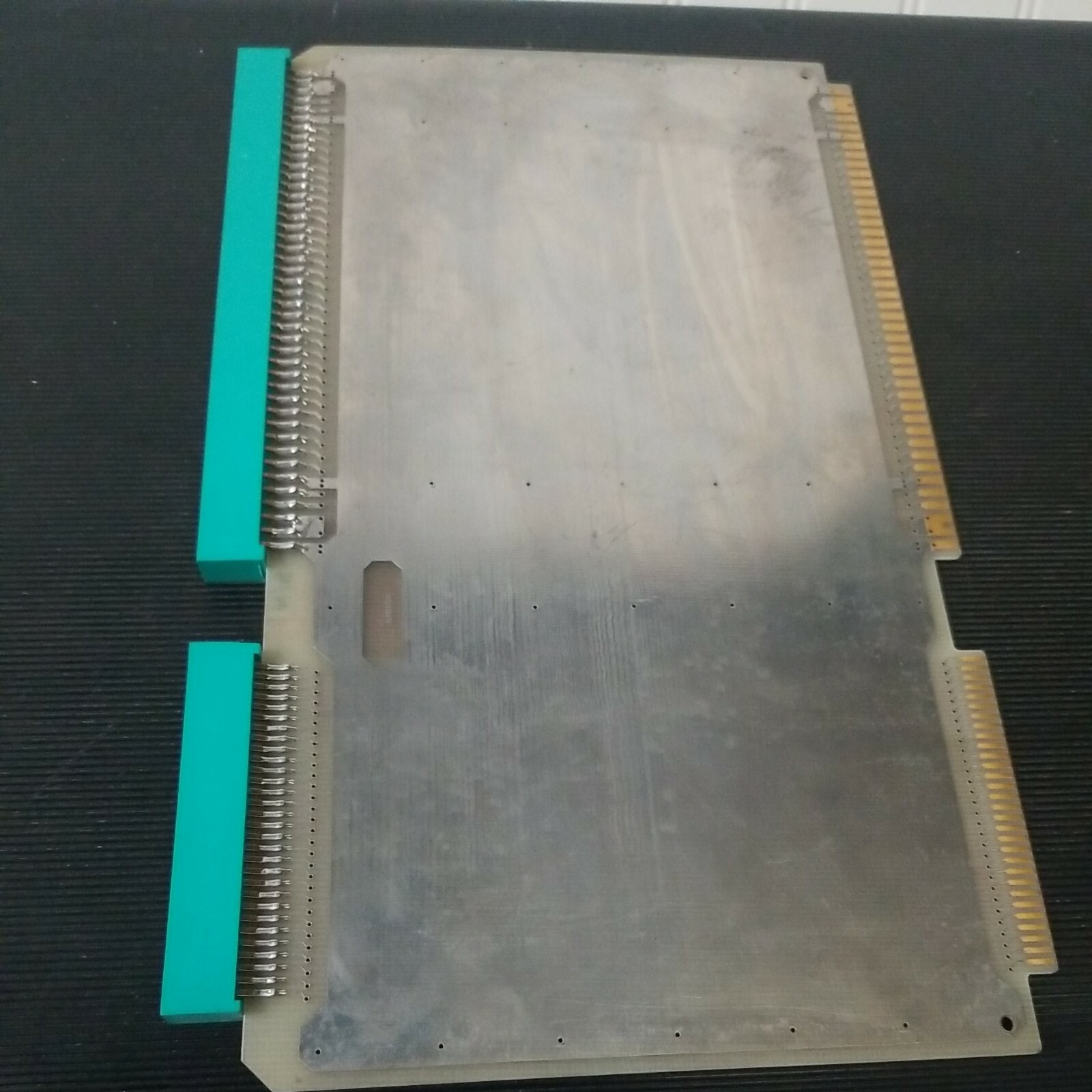 * DORIC SCIENTIFIC CORPORATION DATA CARD BOARD EXTENDER PP12C0 S/N 14642. B1010A