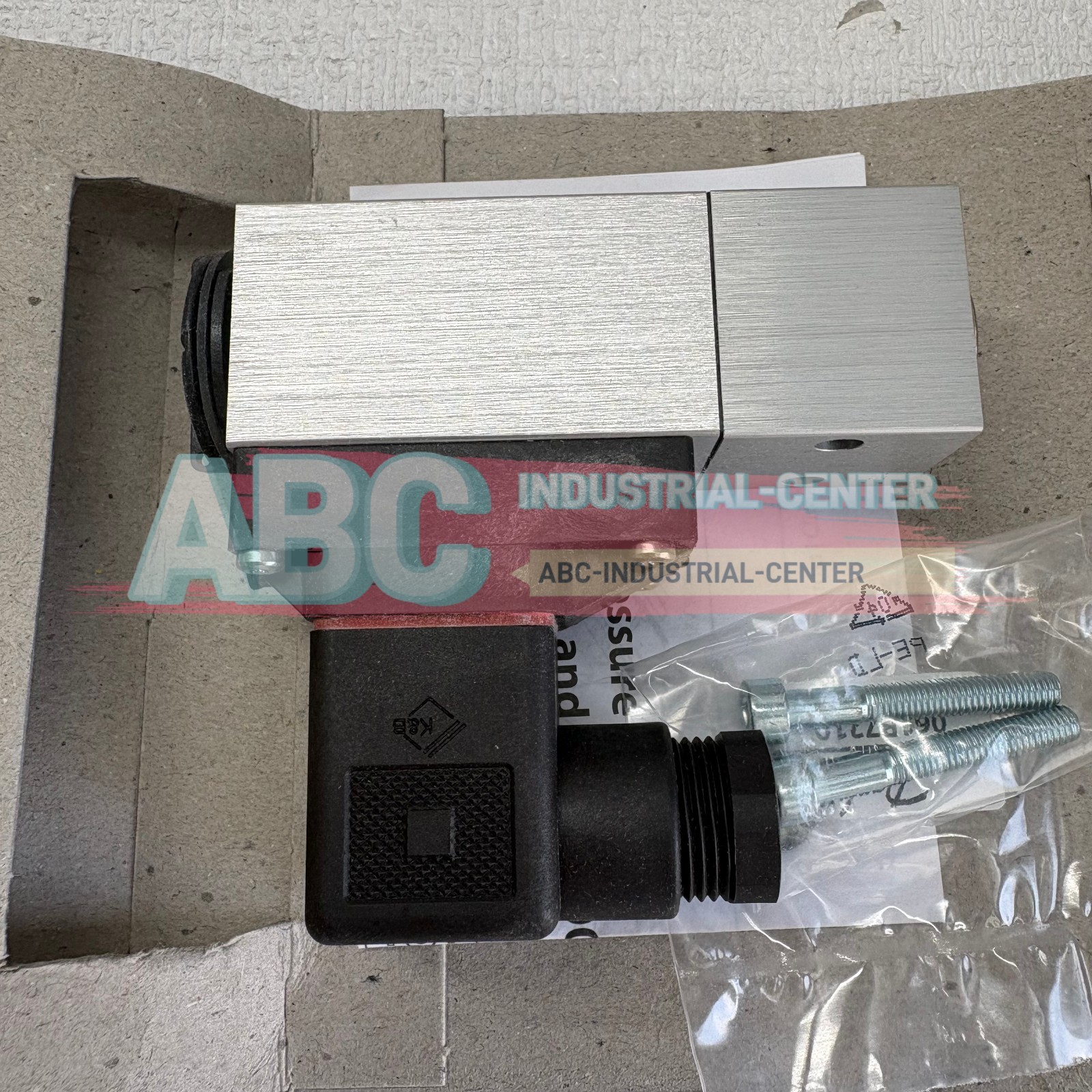 Danfoss 061B000366 MBC5100 pressure sensor#1pcs new in box