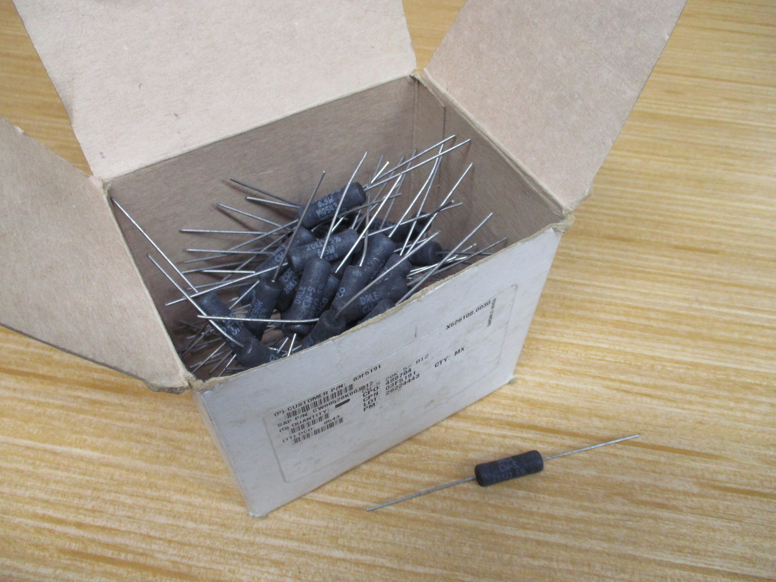 Dale Vishay CW00520K00JB12 Resistor (Pack of 72)