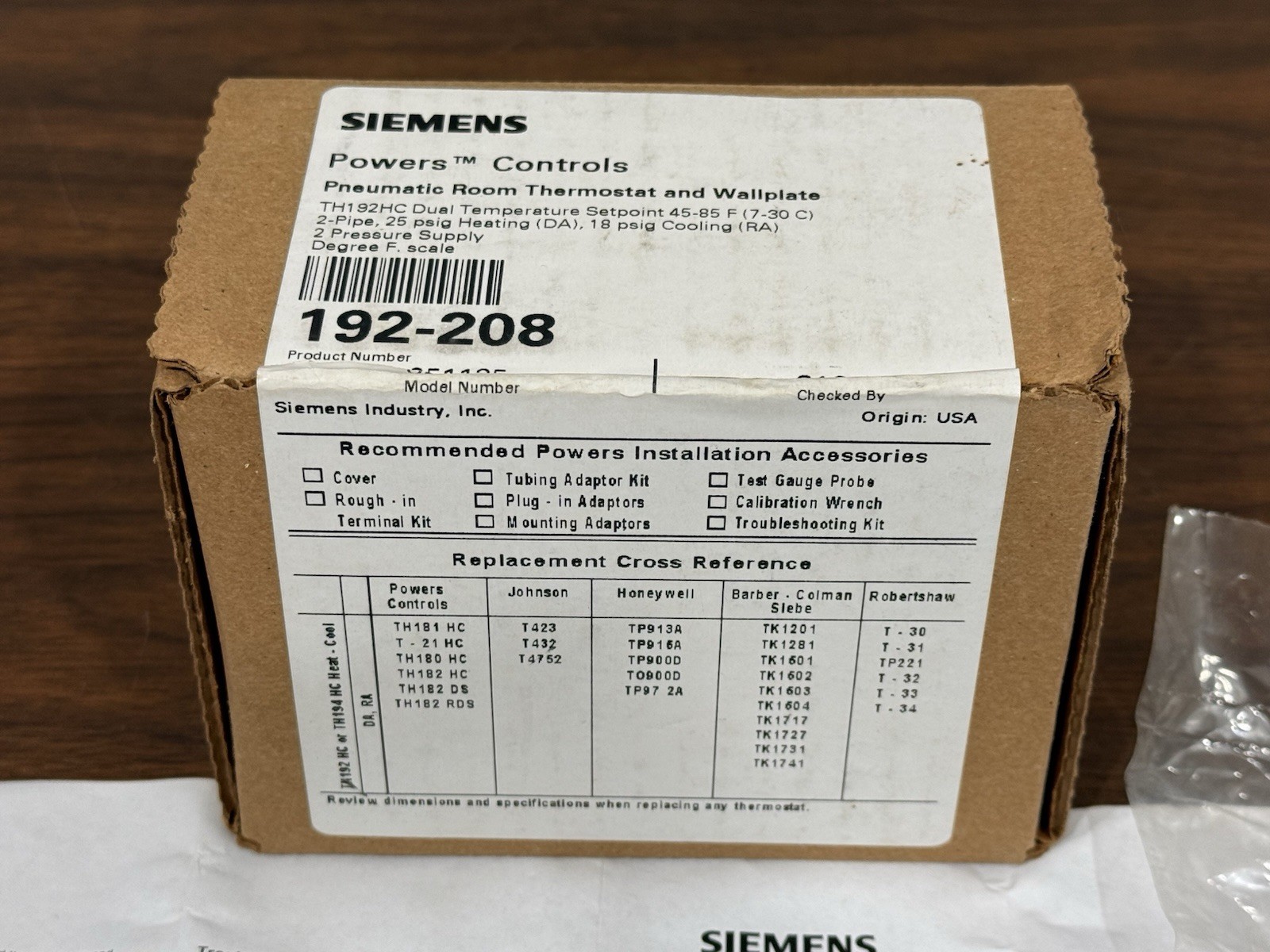 2X – Siemens 192-208 Pneumatic Thermostat, Dual Temperature, Heating And Cooling