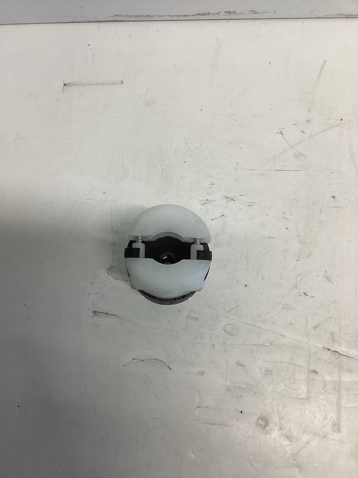 LEGRAND TUMLOK CONNECTOR L520-C or L520C H-115