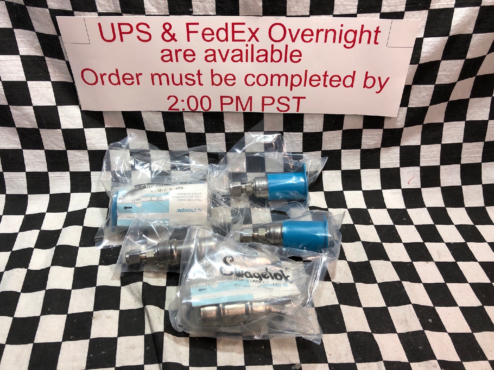 Lot Of 5 SWAGELOK QUICK CONNECT 1/4”, SS-QT2-B-400, SSQT2B400 ShipSameDay #122T7