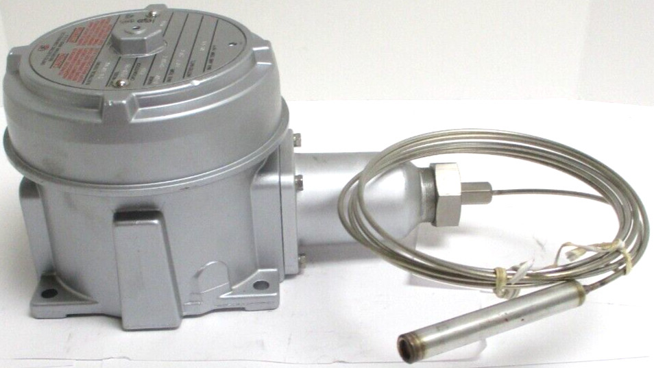 UNITED ELECTRIC CONTROL, F120-7BS, 15A 480 VAC, RANGE 0-400 F, (SILVER), SURPLUS
