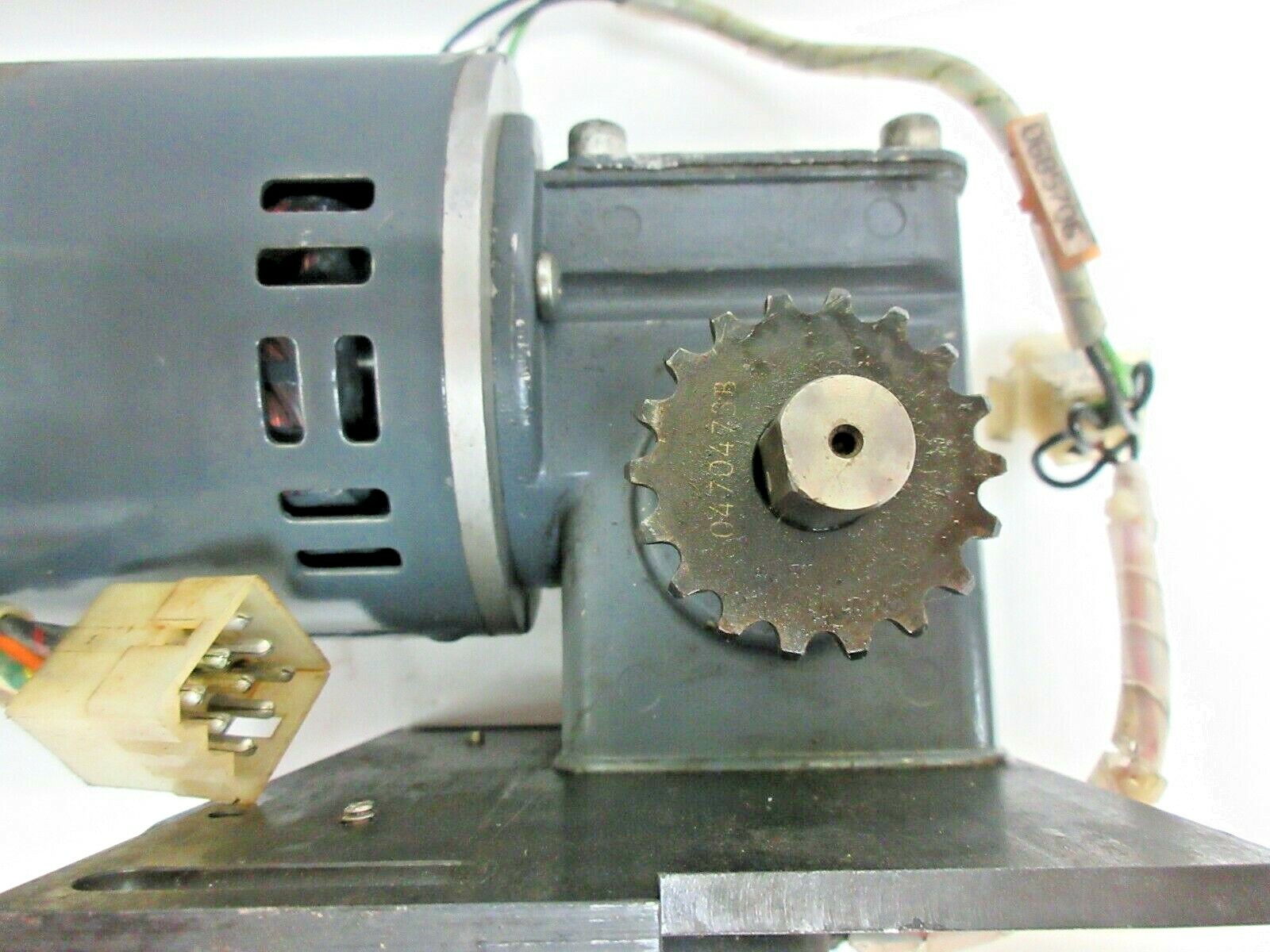 ROBBINS MYRERS GEAR MOTOR, 1870152002,330/440 VAC,115/230V, 18:1 RATIO