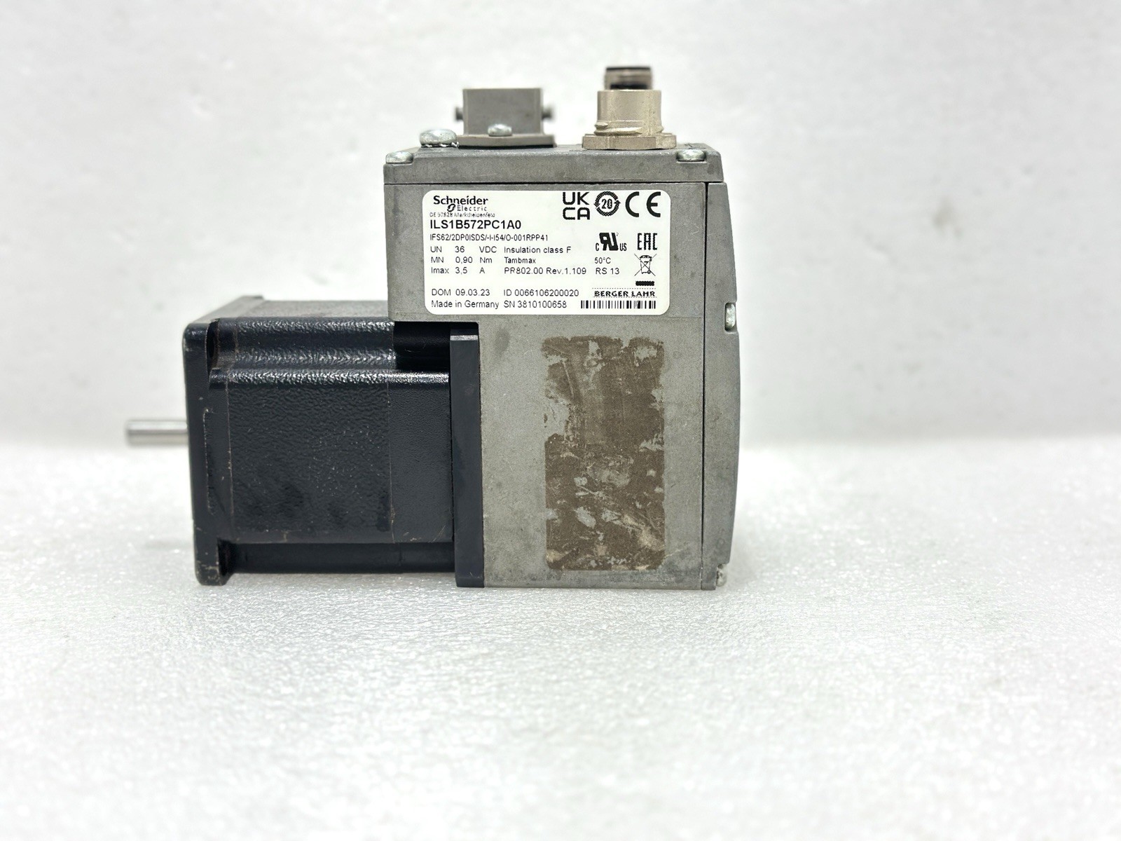 SCHNEIDER ILS1B572PC1A0 SERVO MOTOR LEXIUM ILS