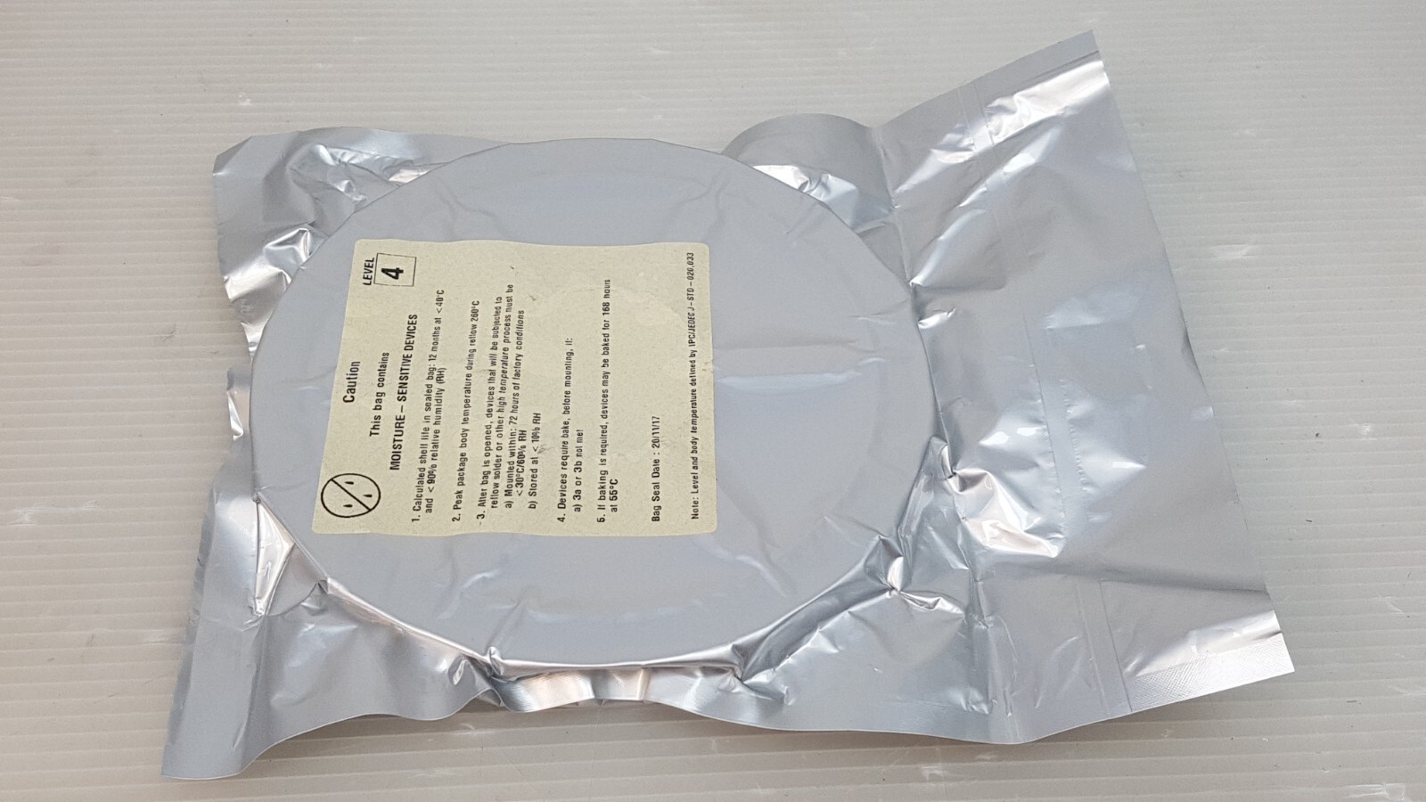 800PCS KYOCERA AVX TCN4157M025R0070 Tantalum Capacitors – Polymer