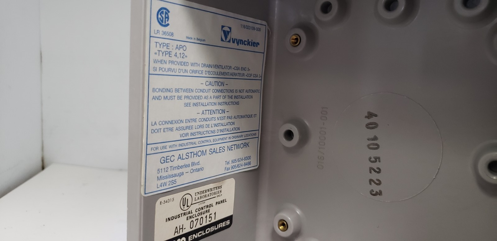 VYNCKIER TYPE APO / TYPE 4,12 ENCLOSURE SYSTEM, 7-3/8″ x 6″ x 5-1/2″ TALL, NNB