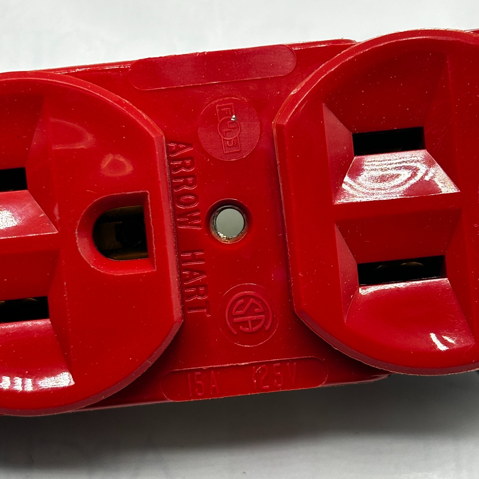 ARROW HART 5262HGRED DUPLEX RECEPTALCE 15A 125V 2P 3W GRD LOT OF 3 ⭐