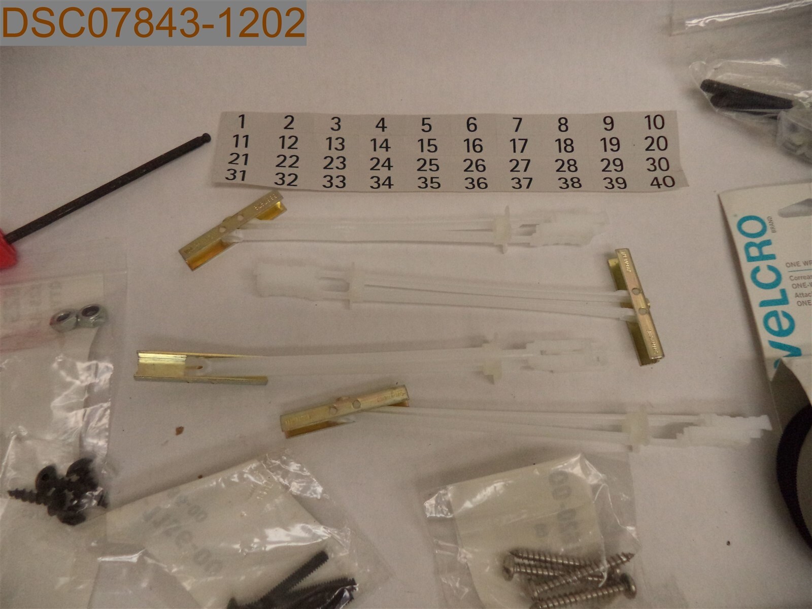 Ergotron Yes 20 Charging Wall Cabinet Tablet Hardware Kit YESCABGMPW 825-5709-00