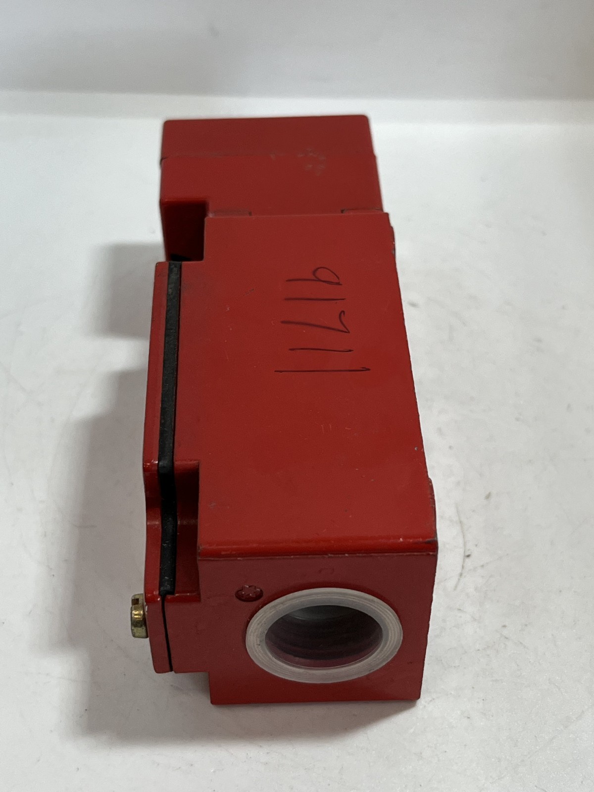 TELEMECANIQUE XCK-J5970 SAFETY INTERLOCK SWITCH 10A 380V NNB